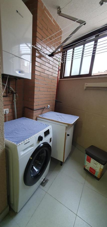 Residencial En Madrid Alquiler De Corta Estancia No Turistico Εξωτερικό φωτογραφία